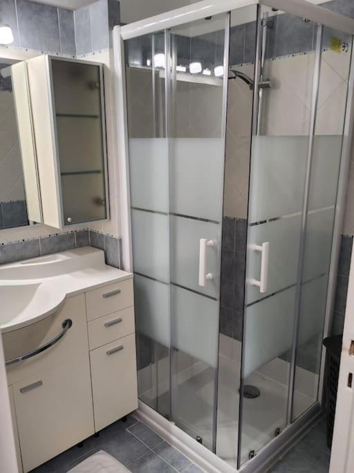 Appartement Ambassadeur Menton Luaran gambar